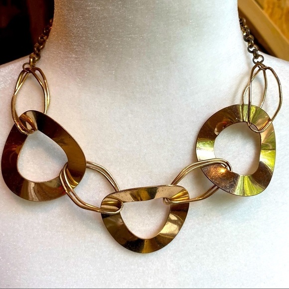Vintage Gold Circle Necklace Gold tone Chain Necklace 18” with 3” extension - Picture 1 of 9